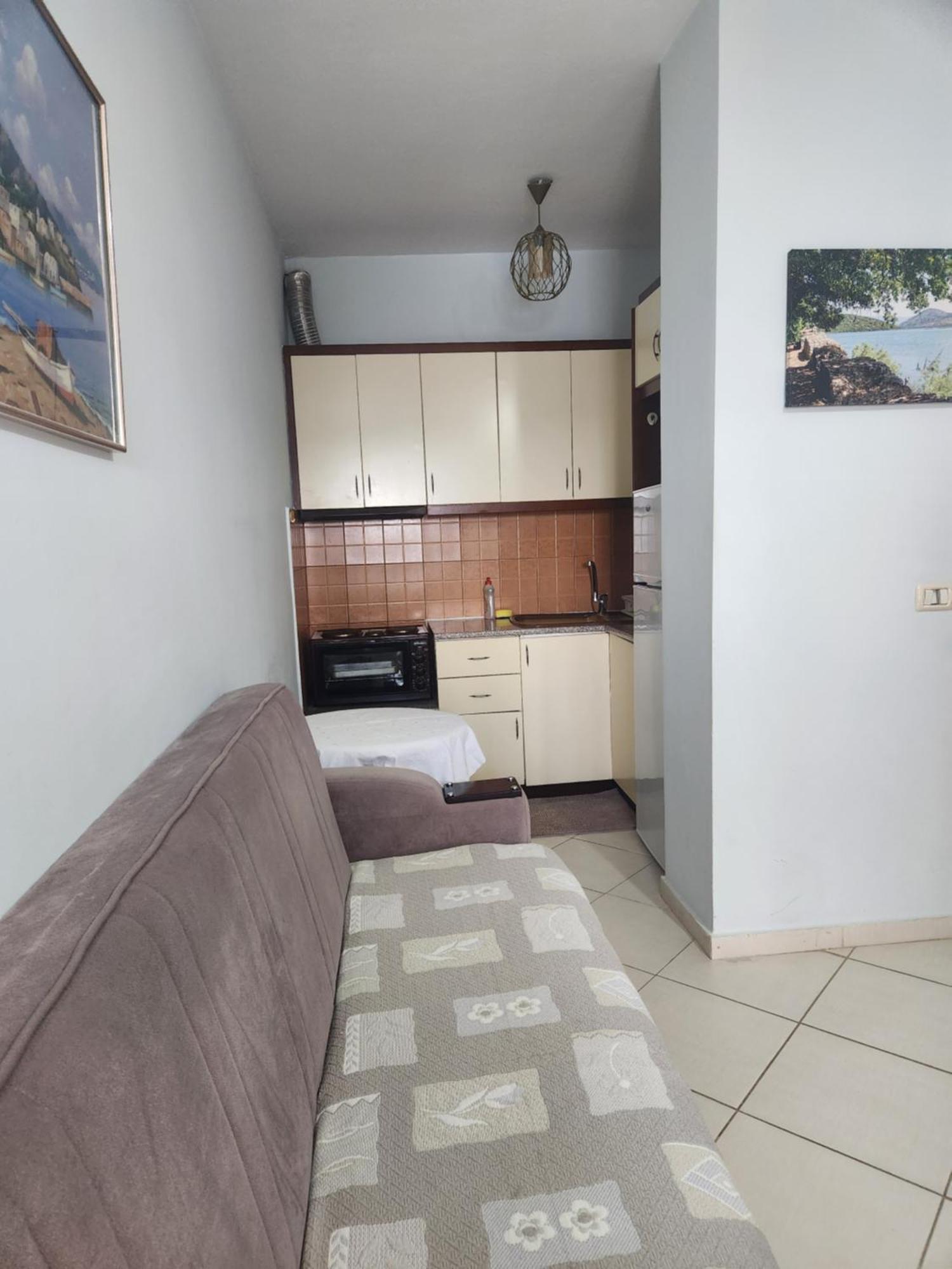 Caramel Sun Studios Apts Sarandë エクステリア 写真